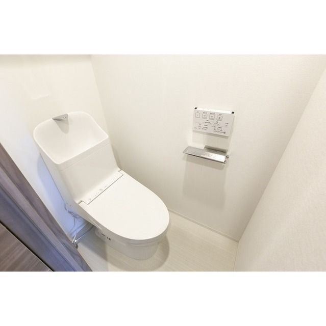オーキッドレジデンス上野稲荷町のトイレ写真
