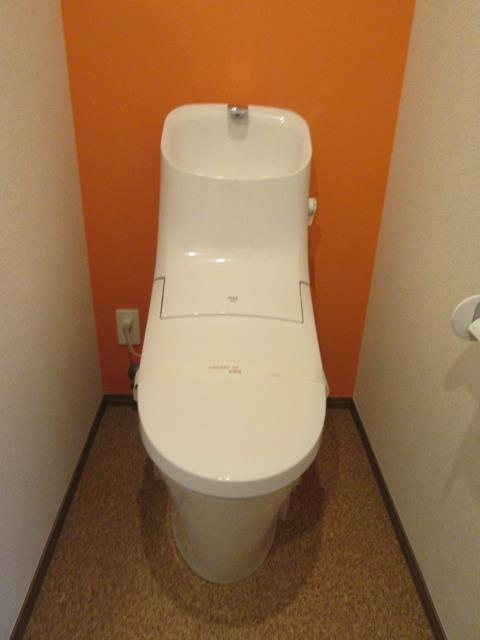 ＪＲ宇都宮線 宇都宮駅 徒歩10分 10階建 築6年のトイレ写真