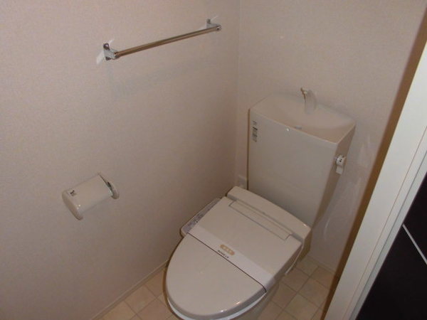 MDPマンション矢巾 Bのトイレ写真