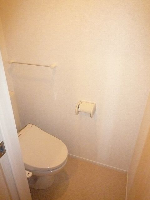 ラ・ヴィ・エゼAのトイレ写真