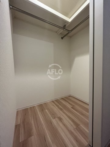 収納　セレニテ堺筋本町リアン　ウォークインクローゼット