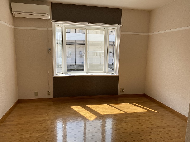 居室・リビング　洋間