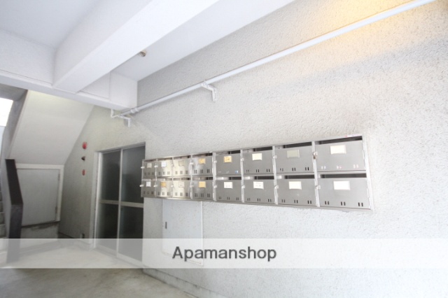 エントランス　駐車場