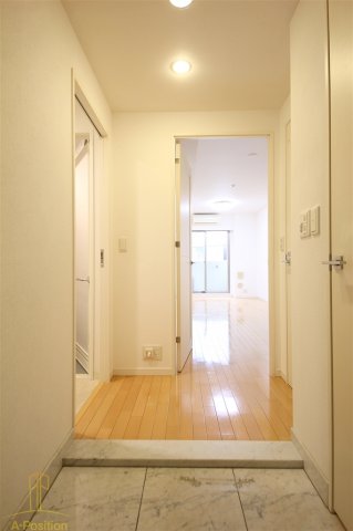 玄関　アーデンタワー北堀江