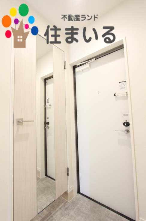 玄関　※同社施工の参考写真となります。