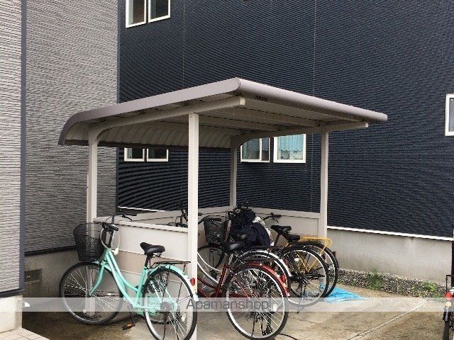レオパレスメイプル12の外観写真
