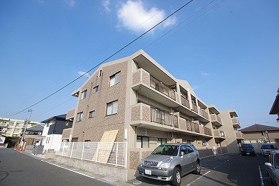 アベール愛の建物外観