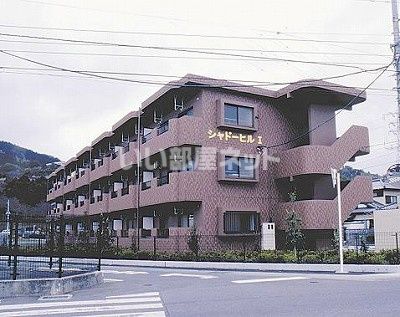 静岡県富士市岩本（マンション）の賃貸物件の外観