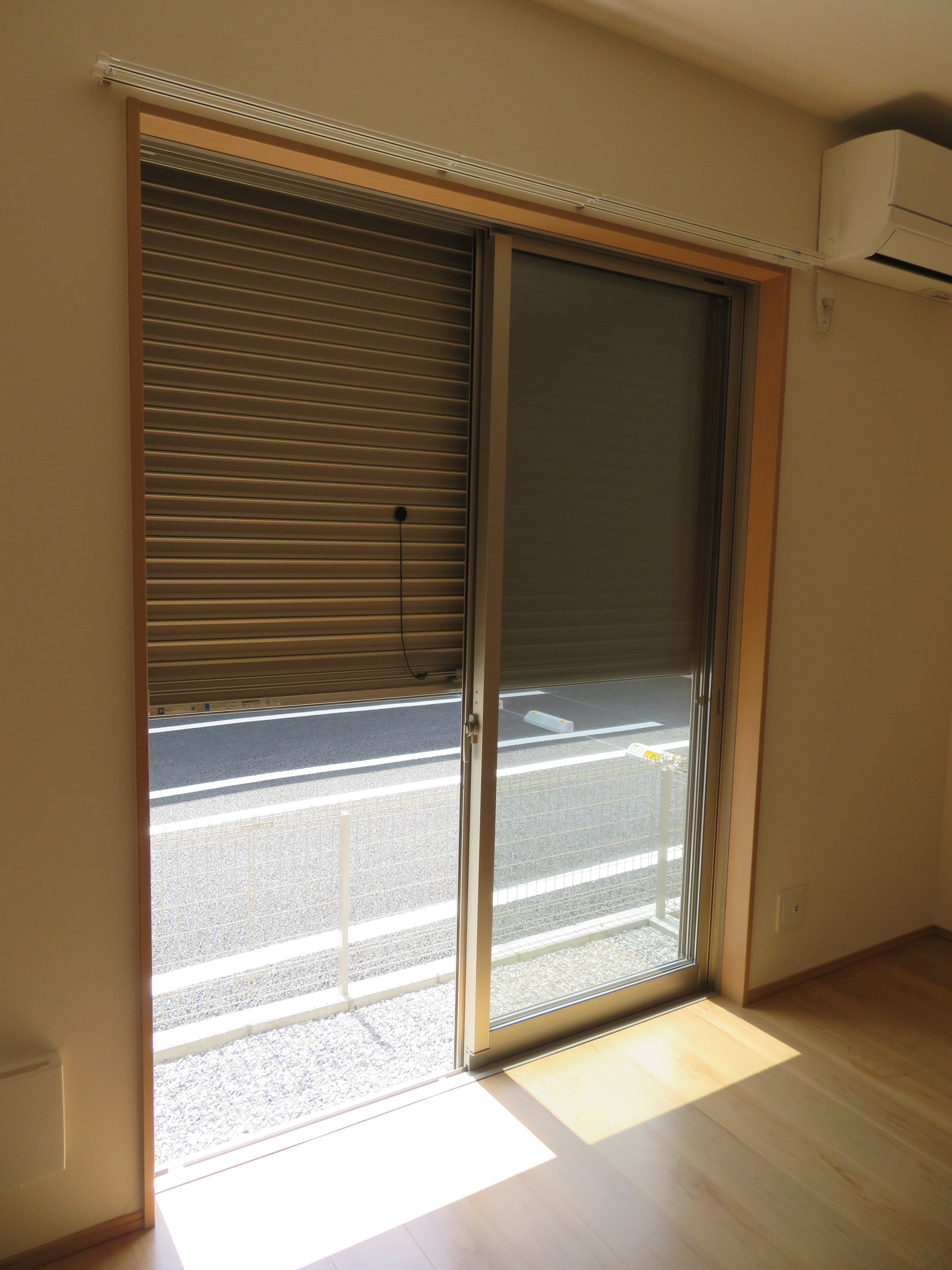 セキュリティ　１階部分にはシャッターが付いており安心です！