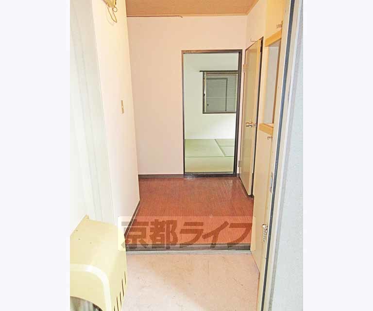 その他部屋・スペース　玄関からの様子です・