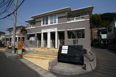 鹿児島市宇宿のアパートの建物外観