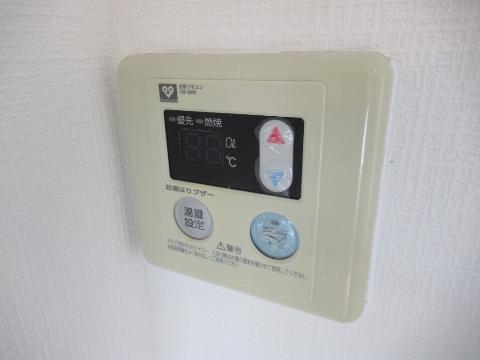 ハイツ寿里庵　その他　給湯パネル