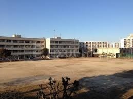 【船橋市駿河台のアパートの小学校】