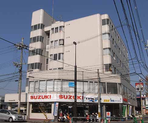 京都市伏見区南寝小屋町のマンションの建物外観