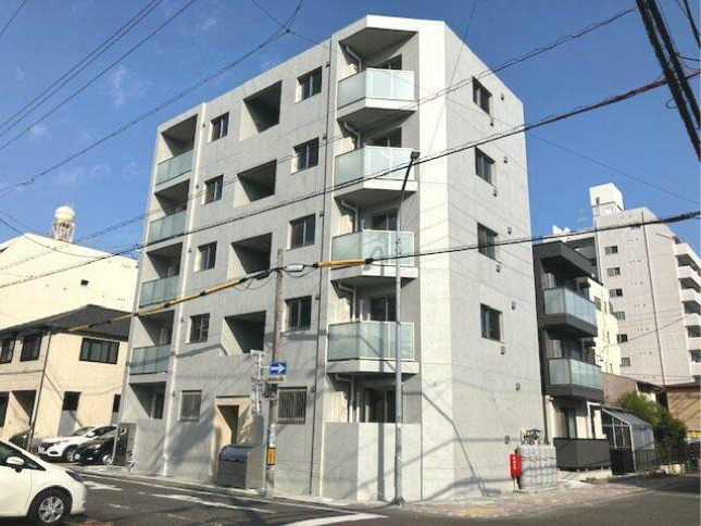 建物外観　落ち着いた雰囲気の外観です