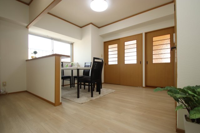 居室・リビング　リビング