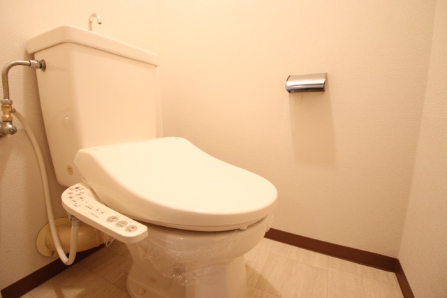 トイレ　※別号室の参考写真の為、原状優先です。