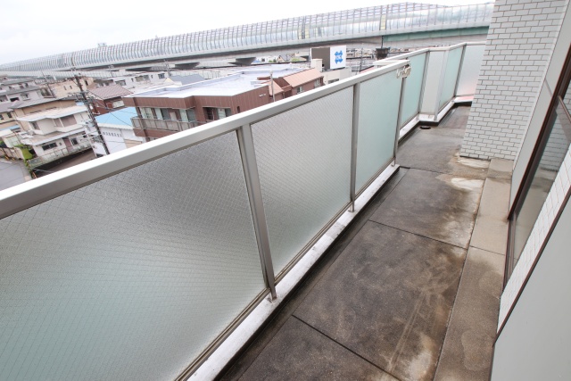 バルコニー　※別号室の参考写真の為、原状優先です。