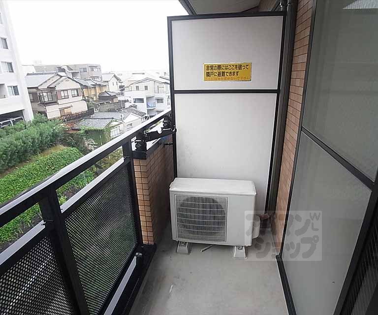 バルコニー　バルコニ