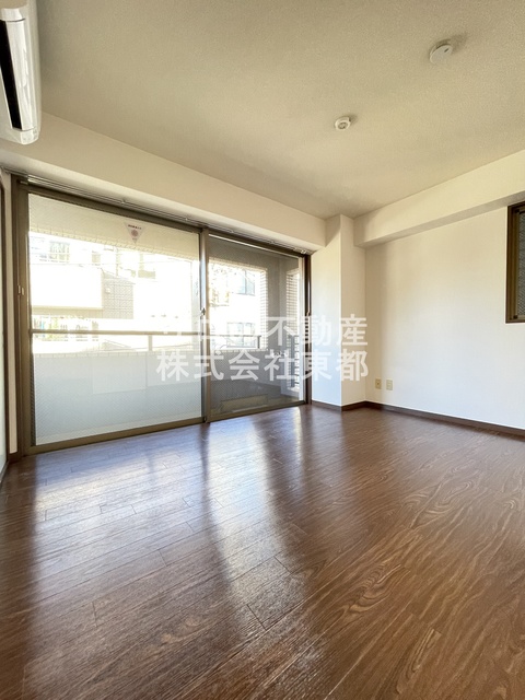 その他部屋・スペース　窓から暖かな日差しが入ります♪