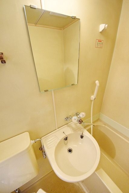 洗面設備　★バスルームの洗面器です★