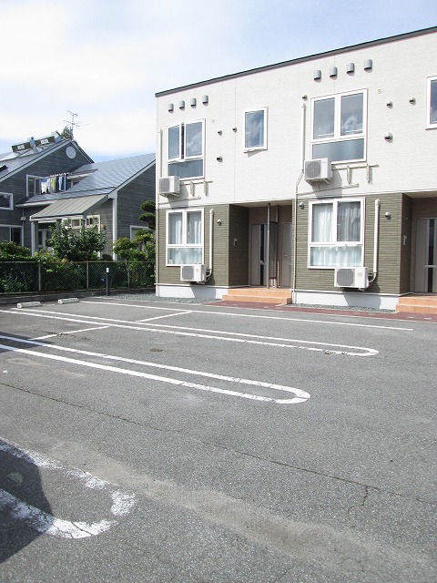 駐車場　駐車場