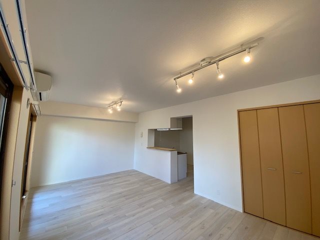 居室・リビング　照明なし