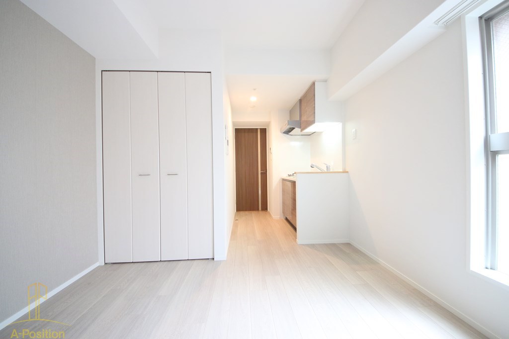 居室・リビング　レオンコンフォート本町東III