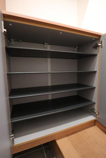 収納　収納　シューズボックス