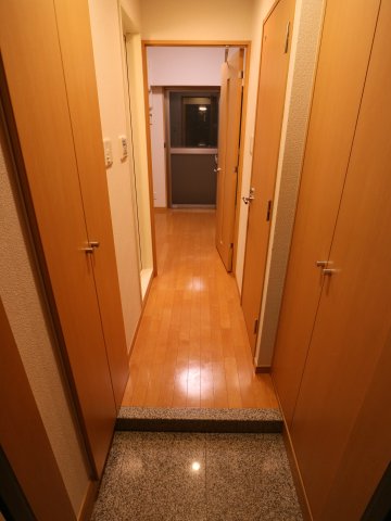 玄関　落ち着いた玄関です