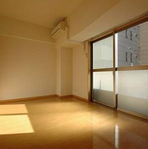 居室・リビング　ゆったりした洋室です