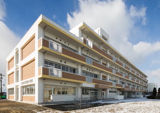 小学校　仙台市立蒲町小学校（小学校）まで715m