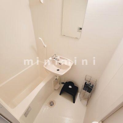 バス・シャワールーム　※間取り・写真は現状優先とさせて頂きます