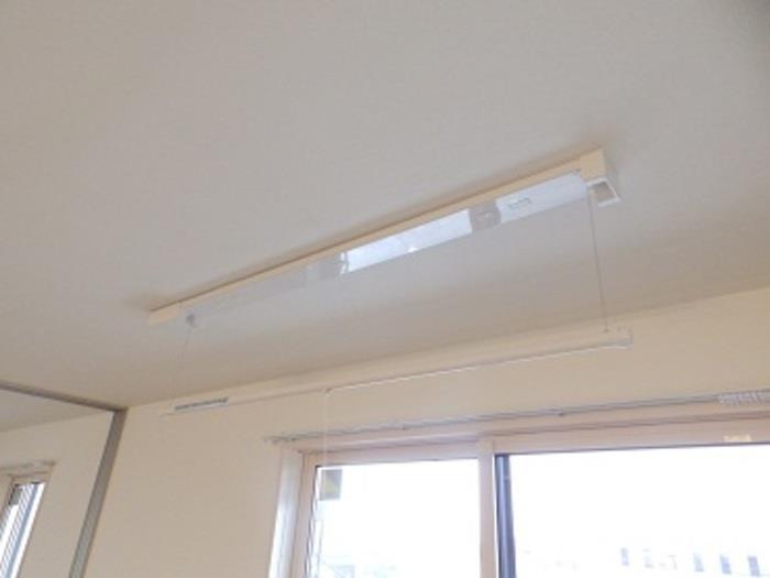 その他設備　室内物干し