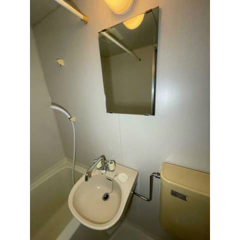 洗面設備　※他部屋参考写真