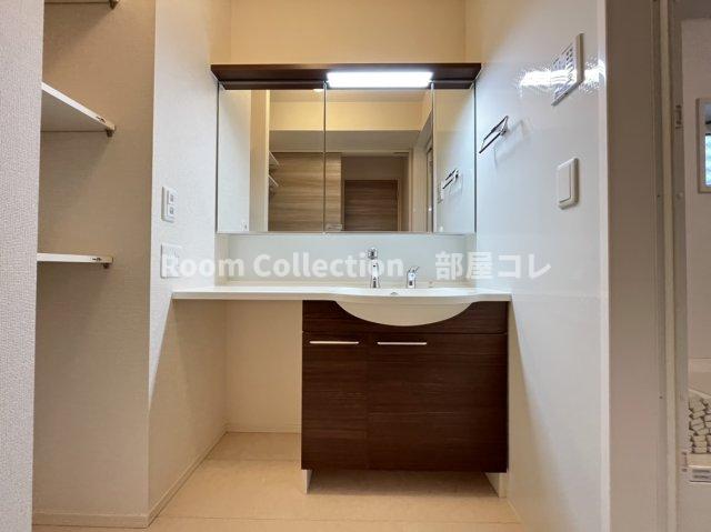 洗面設備　※同物件他部屋写真