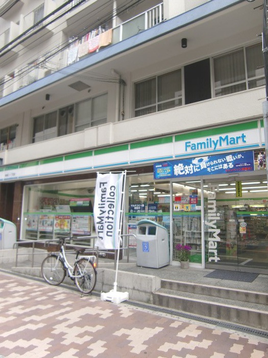 コンビニ　コンビニ（コンビニ）まで80m