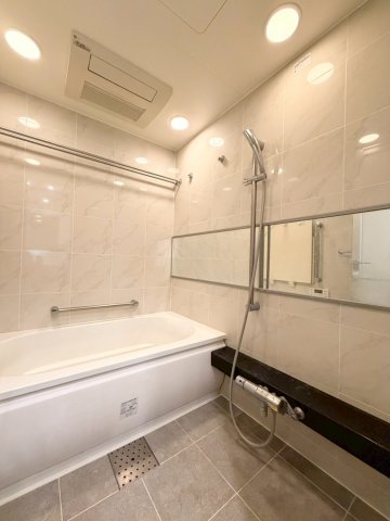 バス・シャワールーム　富久クロスコンフォートタワー