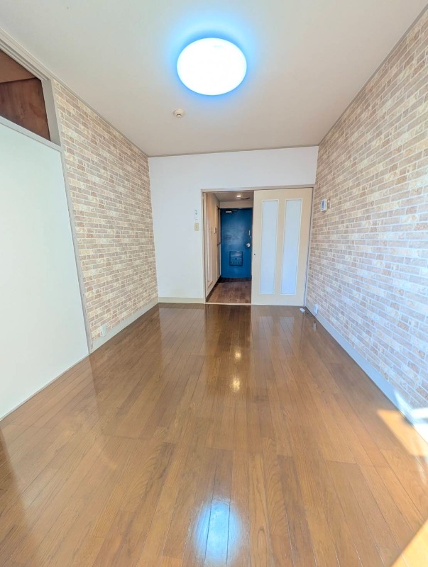 居室・リビング　※他の号室写真になります。