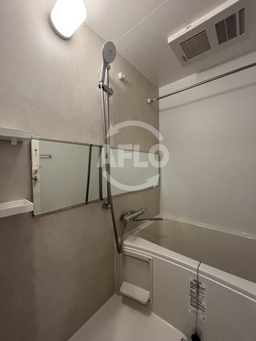 バス・シャワールーム　スプランディッドIX　浴室