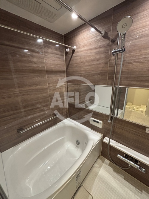 バス・シャワールーム　ソルレヴェンテ新梅田　浴室