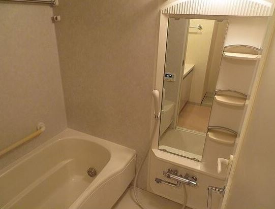 バス・シャワールーム　弊社は都内全域の物件をご紹介可能です！