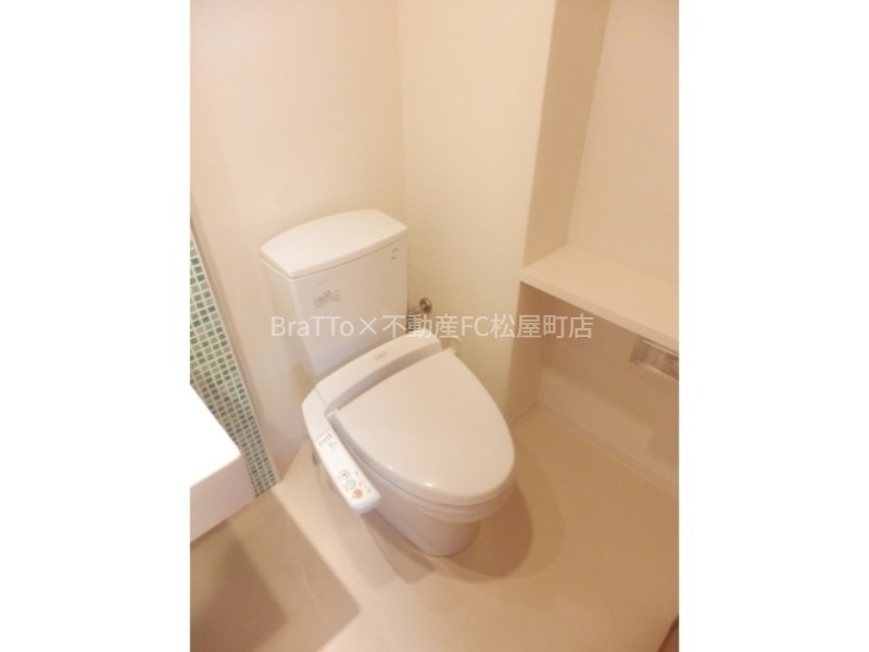 トイレ　トイレ（ウォシュレット付き）