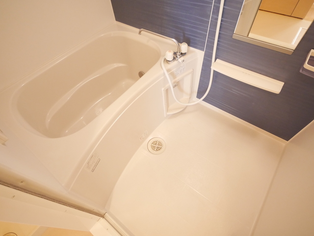 バス・シャワールーム　★ゆったりとした浴槽のあるバス★