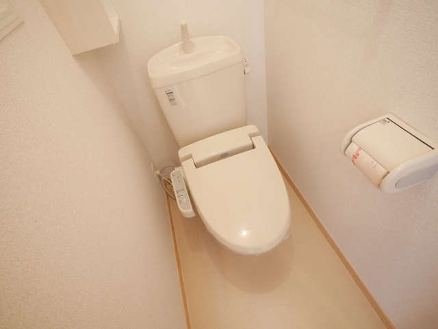 トイレ　★温水洗浄便座付きのトイレです★