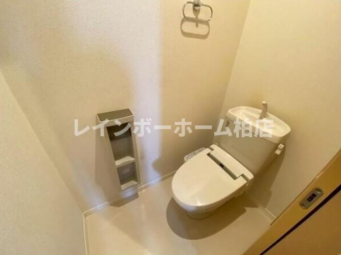 トイレ　トイレもきれいです