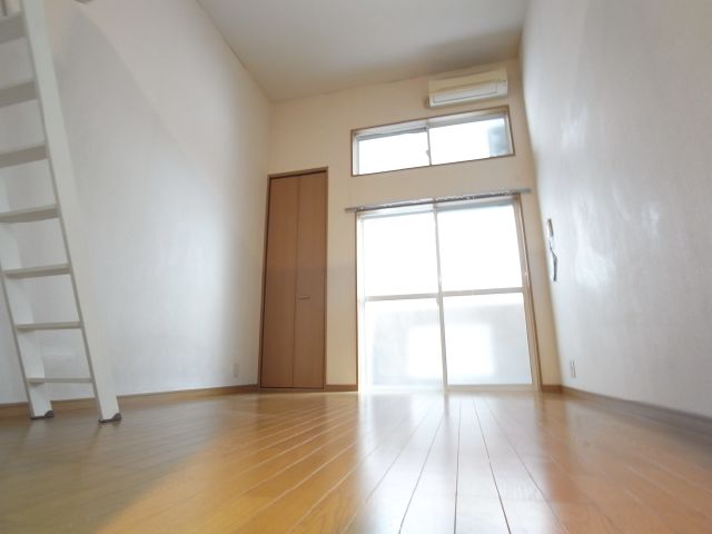 居室・リビング　洋室