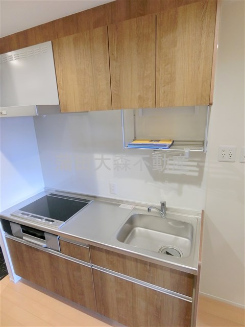 キッチン　調理スペースのある大きめな2口IHグリル付システムキッチン！