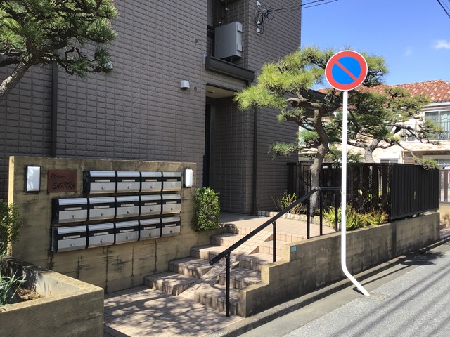 エントランス　★オートロック★