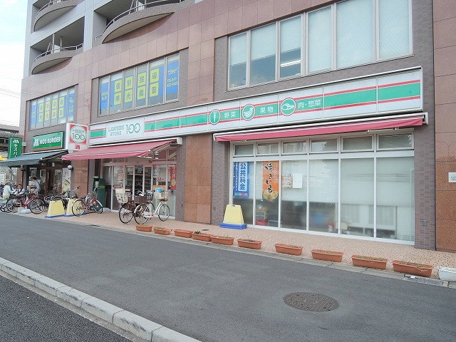 コンビニ　ローソンストア１００（コンビニ）まで347m